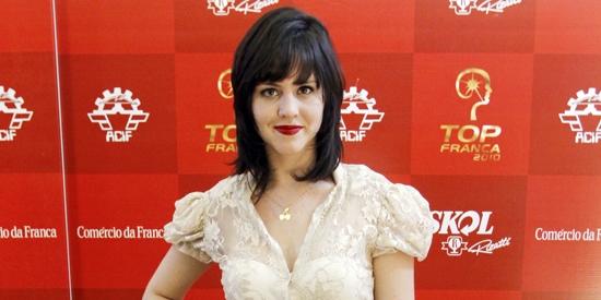 Esbanjou charme e estilo na festa Top Franca, a bonita Ana Teixeira
